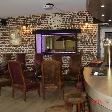 Metropole كونْديت